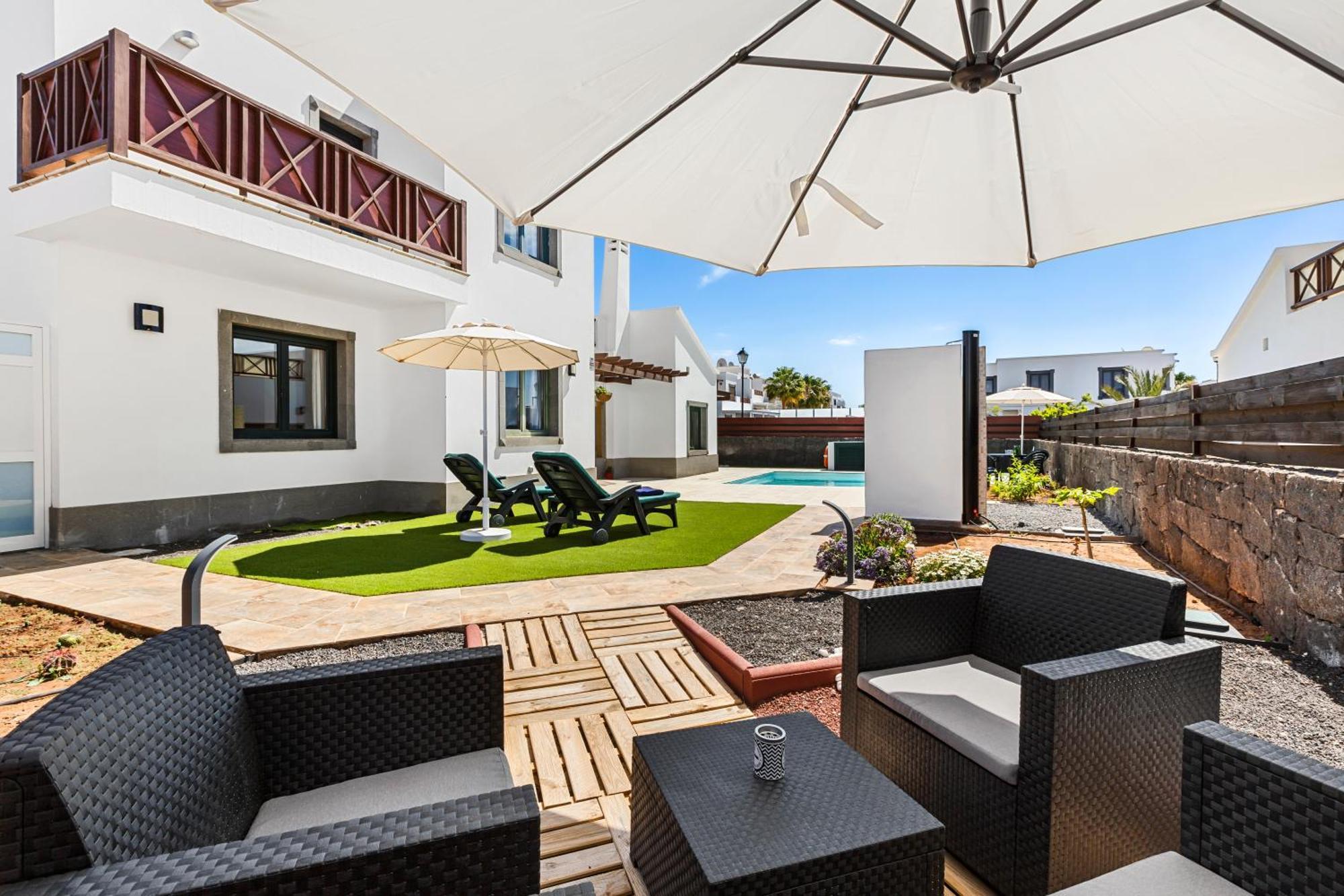 Siesta Suites Lanzarote Yaiza  Exterior photo
